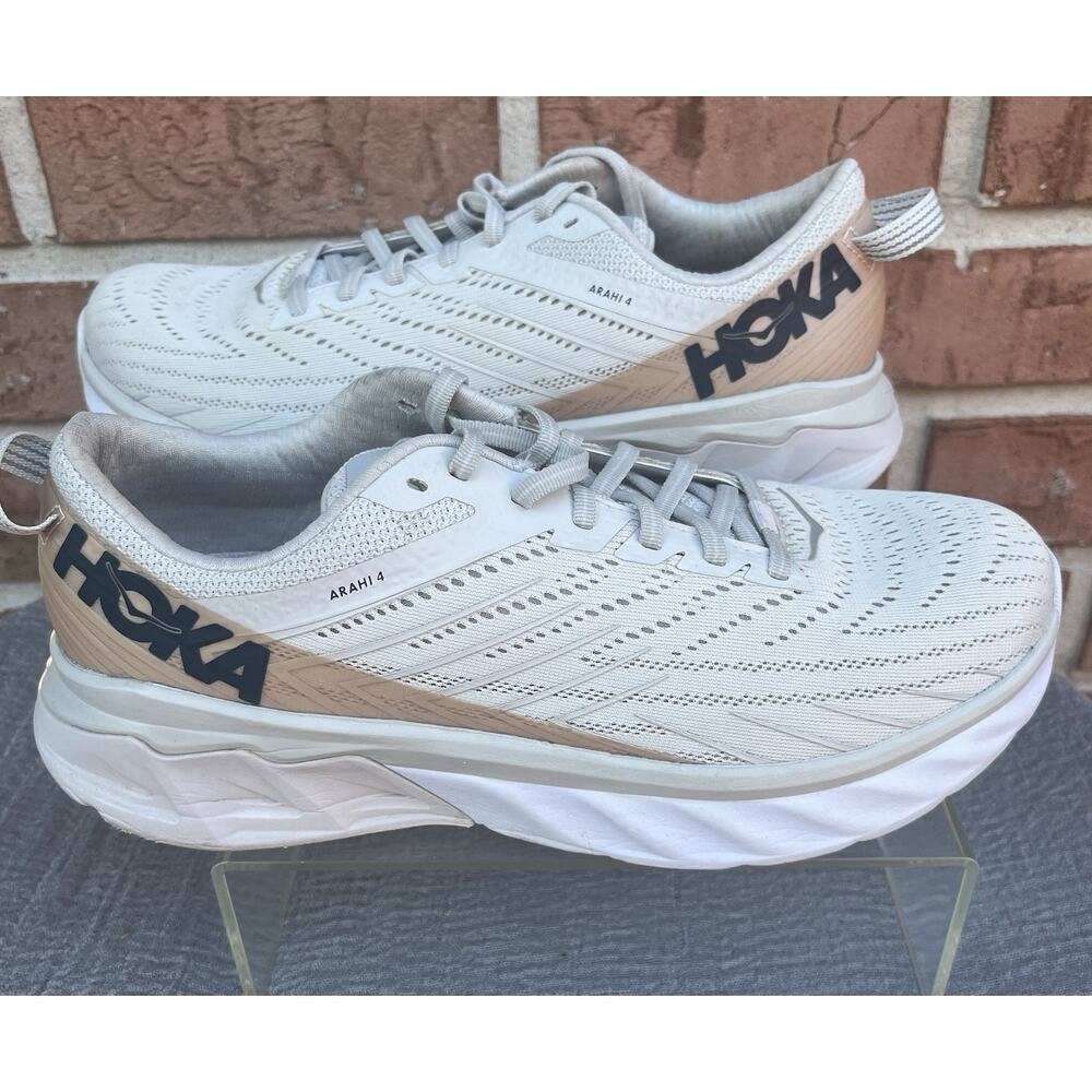 Women's Hoka Arahi 4 Gray Athletic Sneaker Size 10